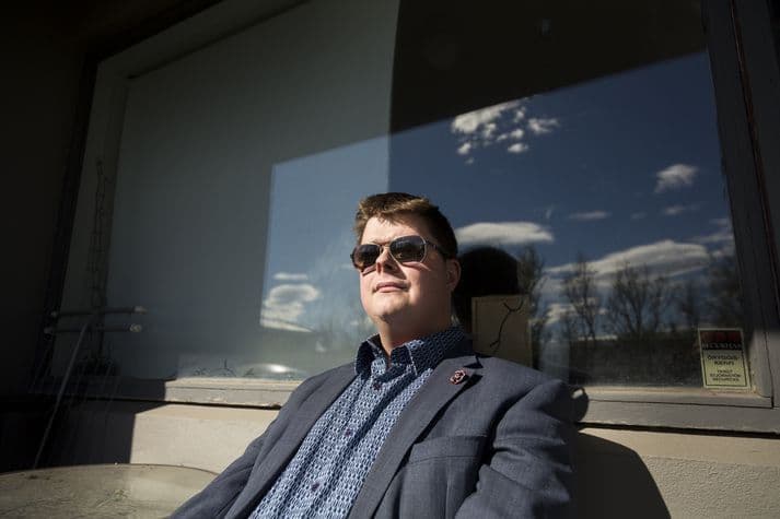 Okkar líf snýst um að bíða og vona