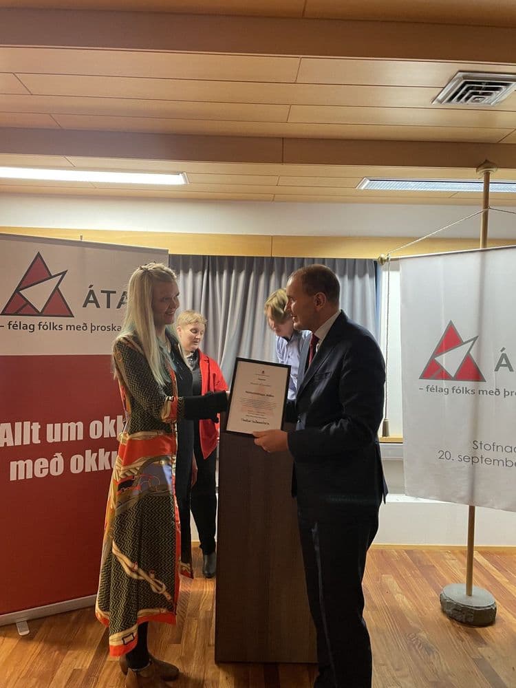 Vilt þú tilnefna einhvern til Frikkans, heiðursverðlauna Átaks?