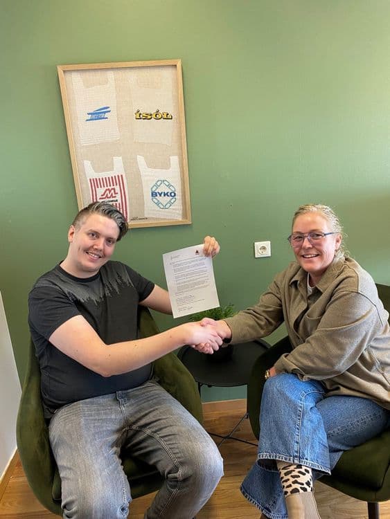 Átak undir-ritar samning við Þroskahjálp